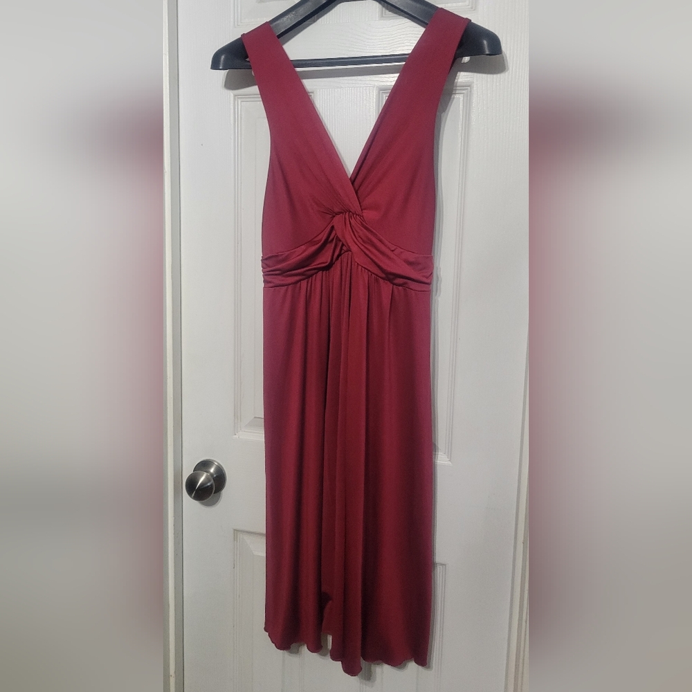 Women's Knot-Front V-Neck Dress - Burgundy